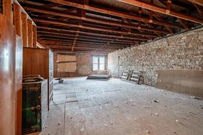 114 E Hamilton Street - Photo 11