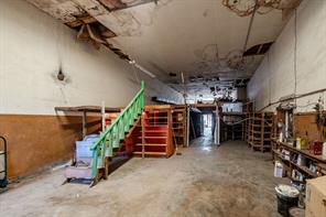 114 E Hamilton Street - Photo 14
