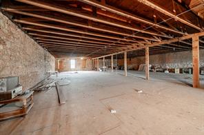 114 E Hamilton Street - Photo 18