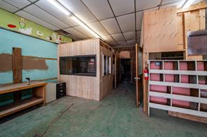 114 E Hamilton Street - Photo 3