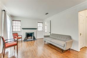 7015 Hammond Avenue - Photo 2