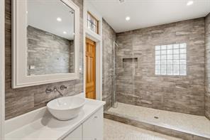 825 Thomasson Drive - Photo 16