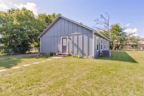 709 W Live Oak Street - Photo 10