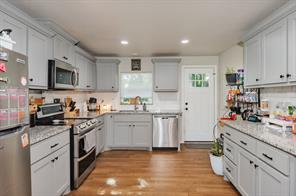 709 W Live Oak Street - Photo 14