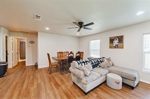 709 W Live Oak Street - Photo 16