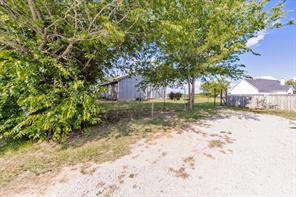 709 W Live Oak Street - Photo 3