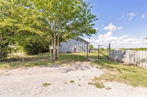 709 W Live Oak Street - Photo 5