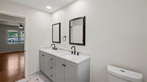 4600 Robinwood Drive - Photo 10