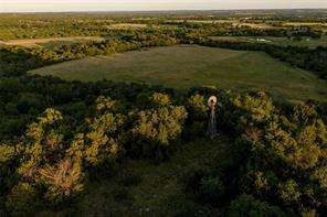 28205 N US Highway 281 - Photo 3