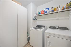 5436 Agalinis Avenue - Photo 9