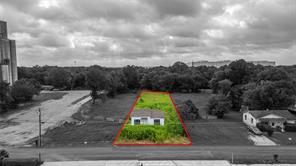 1102 Katy Street - Photo 2
