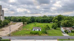1102 Katy Street - Photo 4