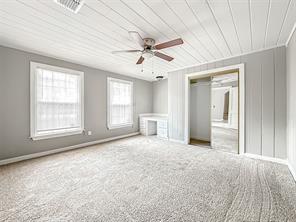 6340 Parkdale Drive - Photo 11