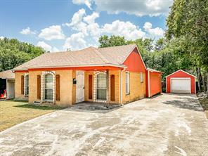 6340 Parkdale Drive - Photo 2
