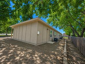 412 W Franklin Street - Photo 10