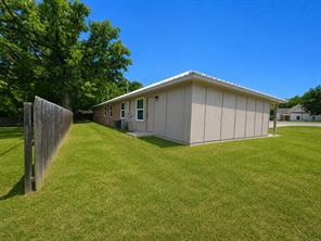 412 W Franklin Street - Photo 7