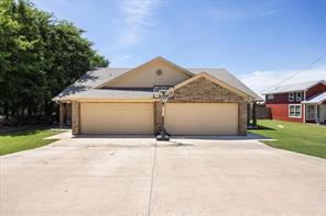 403 W 5th Street - Photo 1