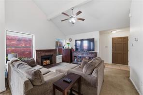 10464 Woodleaf Drive - Photo 11