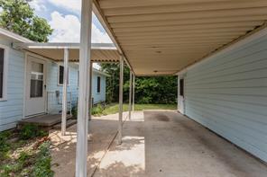 3801 James Avenue - Photo 35