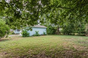 3801 James Avenue - Photo 38