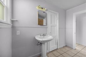 2532 Chicago Avenue - Photo 4