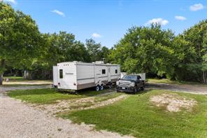 4908 State Highway 16 S - Photo 38
