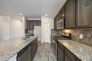 620 England Street - Photo 11