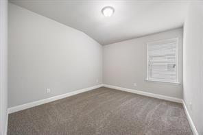 620 England Street - Photo 20
