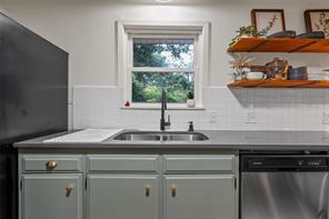 617 Cardinal Drive - Photo 11