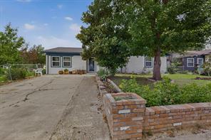 12207 Queen Drive - Photo 2