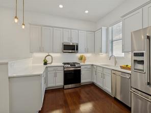 5743 Prospect Avenue - Photo 3