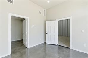 1726 N Main - Photo 12