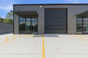 1726 N Main - Photo 17