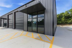 1726 N Main - Photo 3
