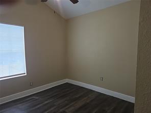 13973 Bee Street - Photo 19