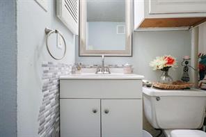 2300 Bamboo Drive - Photo 13