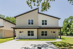211 Trinity Street - Photo 1