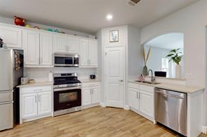 2763 Prosperity Avenue - Photo 12