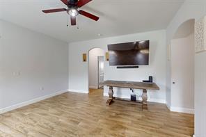 2763 Prosperity Avenue - Photo 9