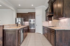 1093 Hesselridge Drive - Photo 14