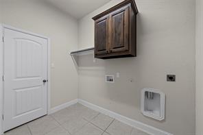 1093 Hesselridge Drive - Photo 18
