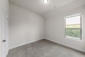 1093 Hesselridge Drive - Photo 27