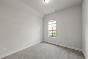 1093 Hesselridge Drive - Photo 28