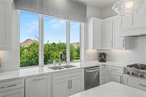 7629 Hewitt Drive - Photo 10