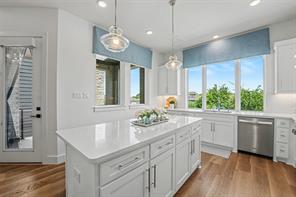 7629 Hewitt Drive - Photo 6