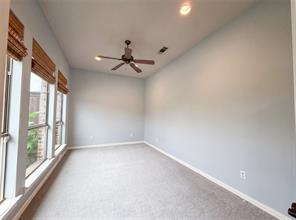 1930 Fair Oaks Lane - Photo 12