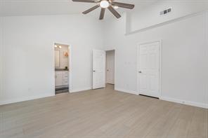 707 W Red Bird Lane - Photo 16