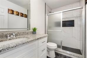 707 W Red Bird Lane - Photo 19