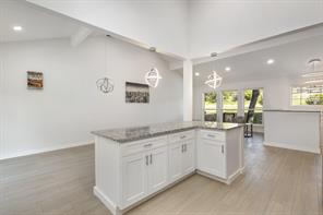707 W Red Bird Lane - Photo 22