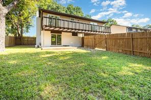 707 W Red Bird Lane - Photo 24